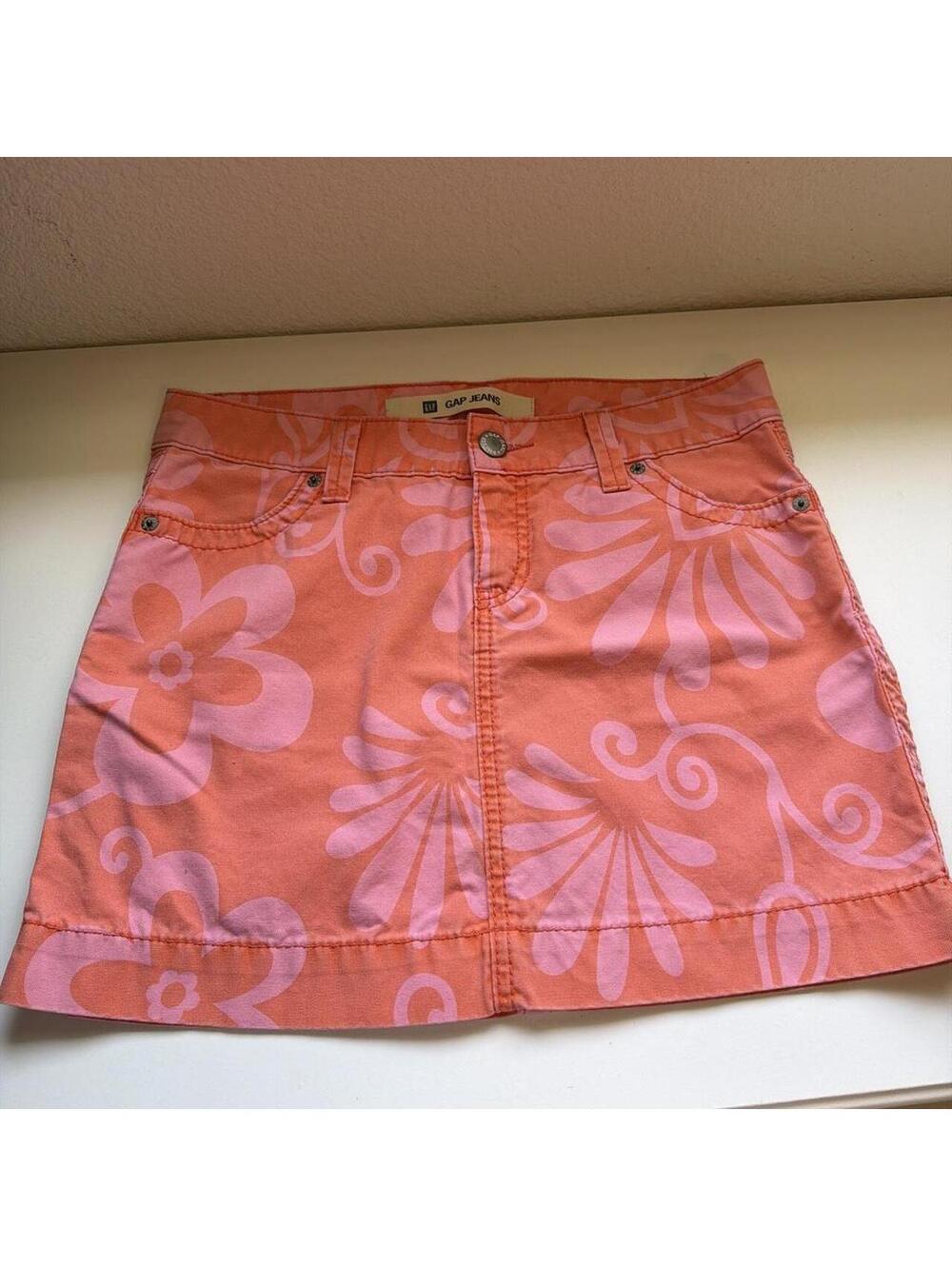 Y2K 2006 GAP Orange and pink floral low rise mini skirt
